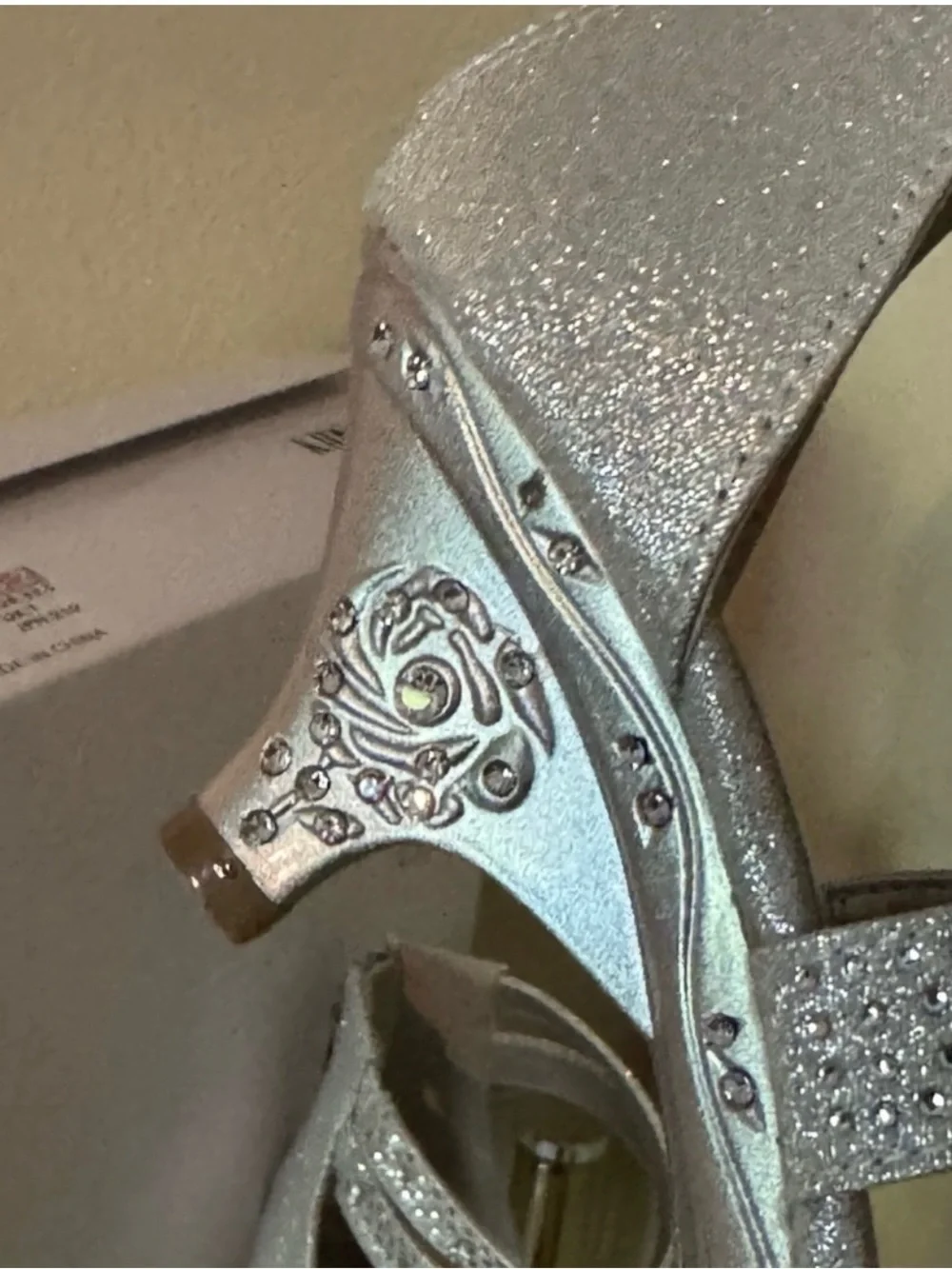 Dream Pairs Silver Glitter Rhinestone Strappy Low Heel Sandals